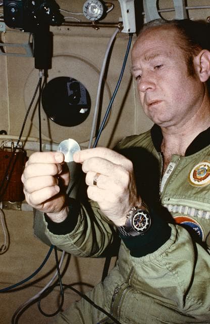 NASA image: SIMULATIONS - APOLLO-SOYUZ TEST PROJECT (ASTP) - USSR
