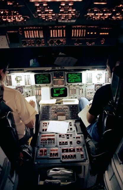 NASA image: Simulator - Crippen, Robert
