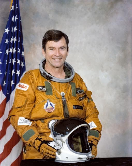 NASA image: OFFICIAL PORTRAIT - YOUNG, JOHN W., STS-1