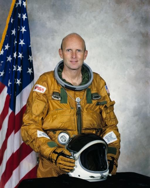 NASA image: OFFICIAL PORTRAIT - FULLERTON, GORDON, ASTRONAUT
