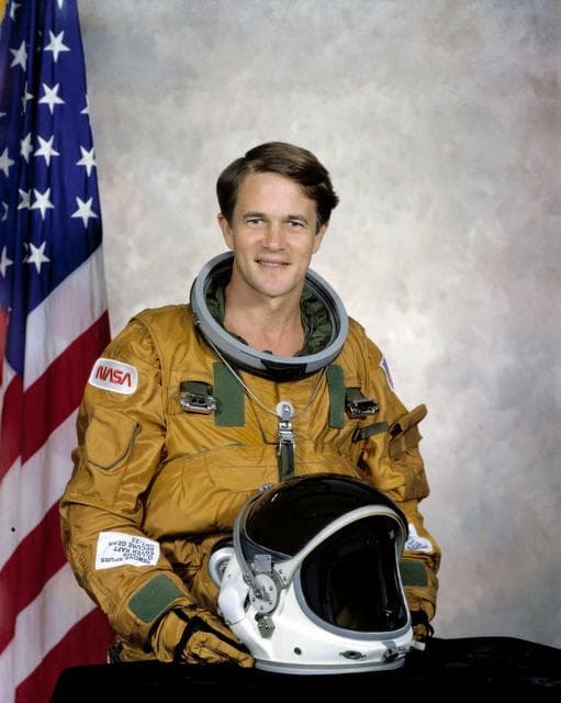 NASA image: OFFICIAL PORTRAIT - ALLEN, JOSEPH, ASTRONAUT