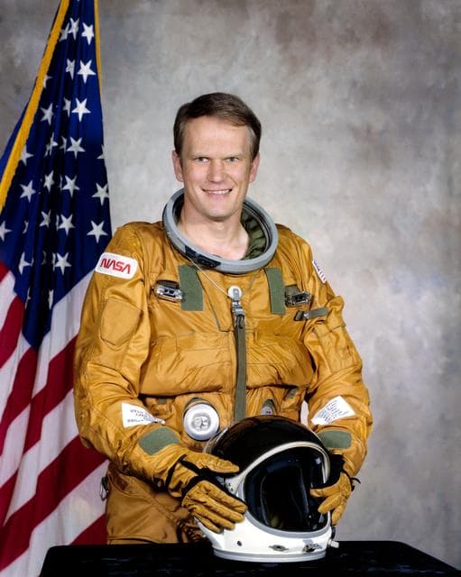NASA image: OFFICIAL PORTRAIT - BOBKO, KAROL J., ASTRONAUT