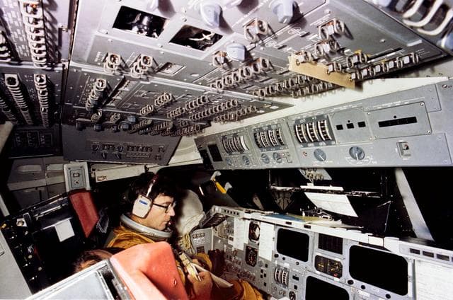NASA image: Simulator - Crippen, Robert