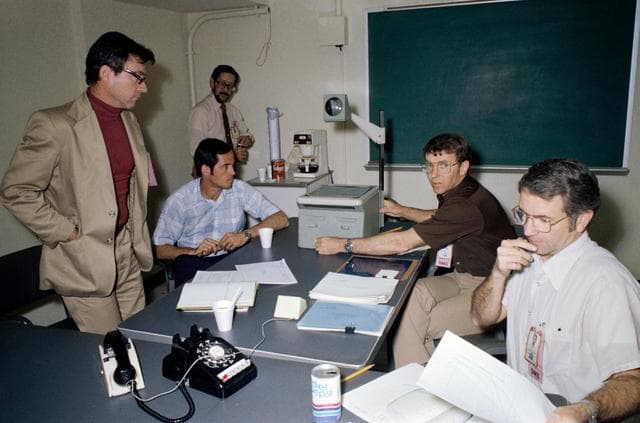 NASA image: STS-1 - PRIME AND BACKUP - CREWMEMBERS (ASTRONAUTS) - BRIEFING - JSC