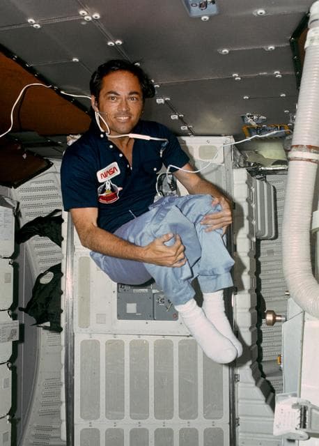 NASA image: PRESS RELEASE IMAGE - STS-1 - CREW ACTIVITIES