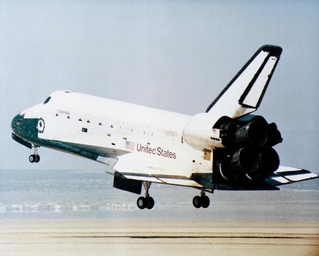 NASA image: Space Shuttle orbiter Columbia touches down at Edwards Air Force Base