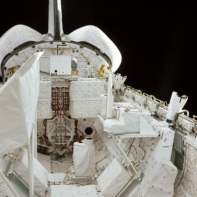 NASA image: INFLIGHT (EARTH VIEWS) - STS-2