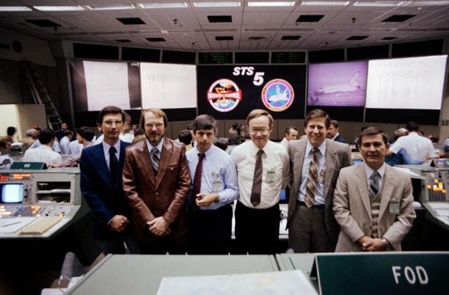 NASA image: STS-5 Mission Operations Control Room (MOCR) - Cox, John T. Dr. - JSC
