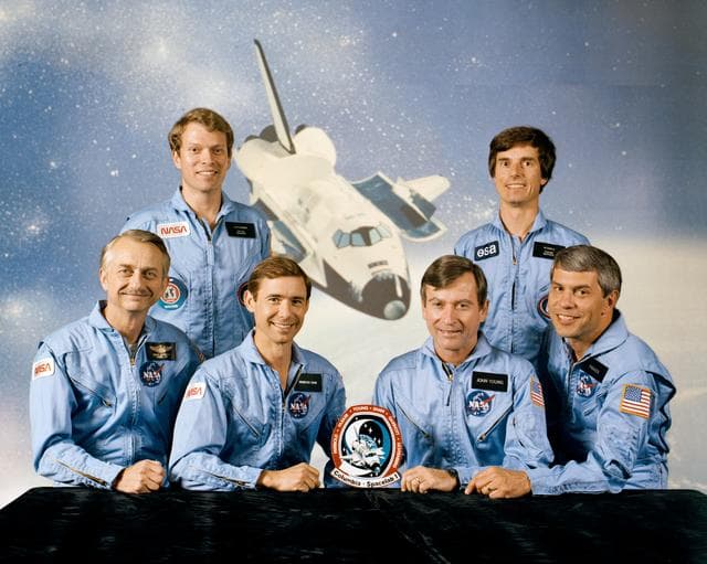 NASA image: OFFICIAL PORTRAIT - STS-9 CREW