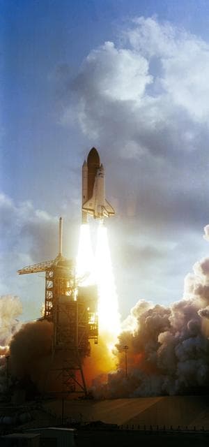 NASA image: LAUNCH - STS-7 - KSC
