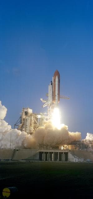 NASA image: LAUNCH - STS-11/41B - KSC