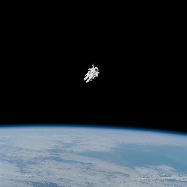 NASA image: INFLIGHT (CREW ACTIVITY) - STS-11/41B