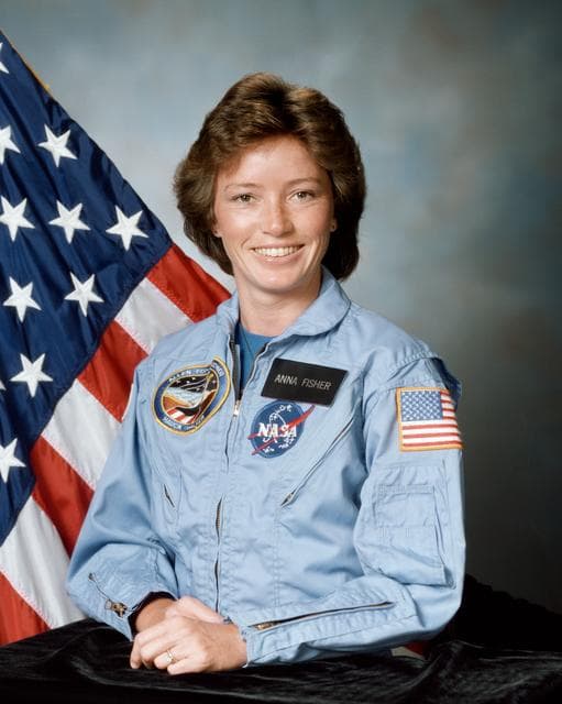NASA image: PORTRAITS - ASTRONAUT FISHER, ANNA L. (BLUE FLIGHT SUIT) - JSC