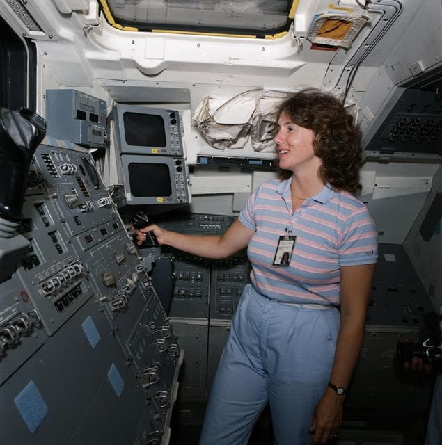 NASA image: Crew Training - STS-33/51L - JSC