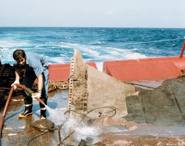 NASA image: View of the SRB recovery during STS 51-L investigation