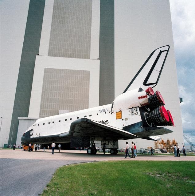 NASA image: STS-26 Discovery, Orbiter Vehicle (OV) 103, rollover at KSC