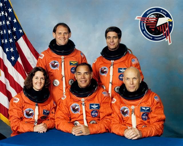 NASA image: STS-33 DISCOVERY - ORBITER VEHICLE (OV)-103 - OFFICIAL CREW PORTRAIT