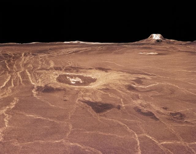 NASA image: Magellan 3D perspective of Venus surface in western Eistla Regio