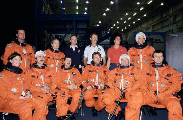 NASA image: Informal portrait of STS-71/Mir cosmonauts and astronauts