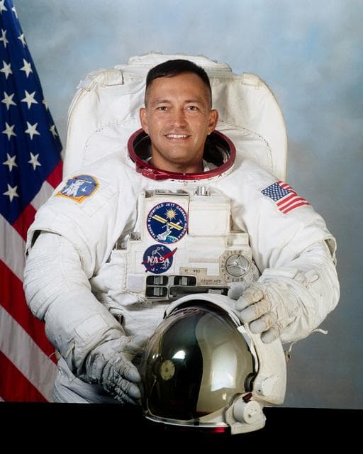 NASA image: Portrait of Carlos Noriega