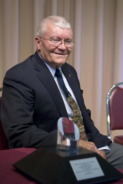 NASA honors Apollo 13 astronaut Fred Haise Jr.