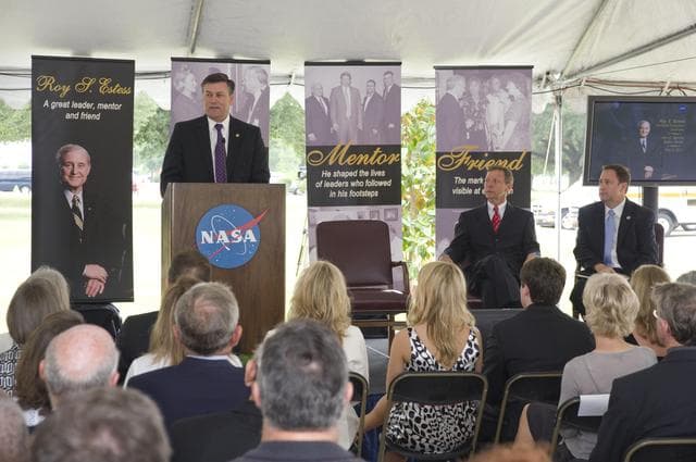 NASA image: Estess Building ceremony