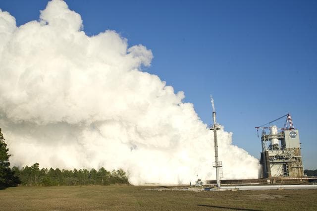 NASA image: J-2X engine test
