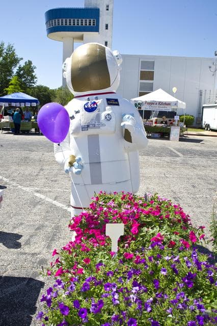NASA image: Stennis Farmer's Market