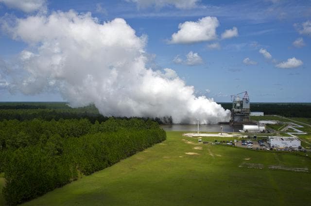 NASA image: J-2X engine