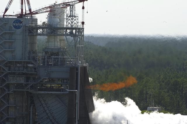 NASA image: J-2X powerpack