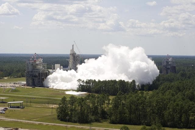 NASA image: J-2X engine