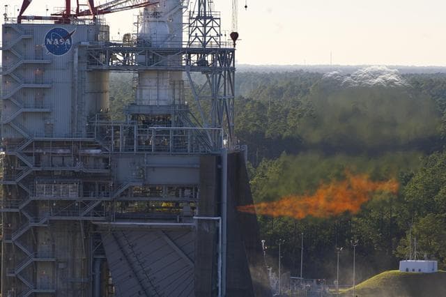 NASA image: J-2X powerpack