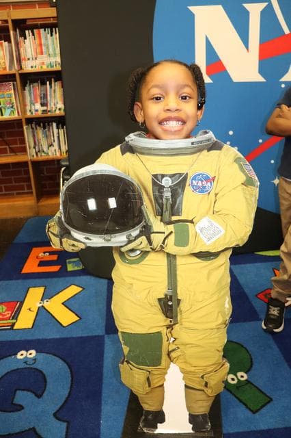 NASA image: NASA Engages the Artemis Generation in Capital City