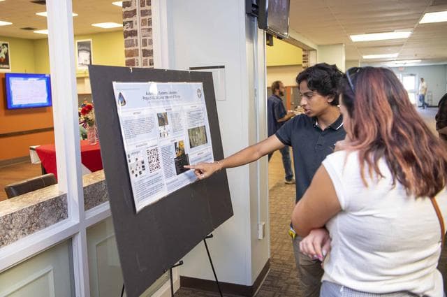 NASA image: Summer Interns Display NASA Stennis Work