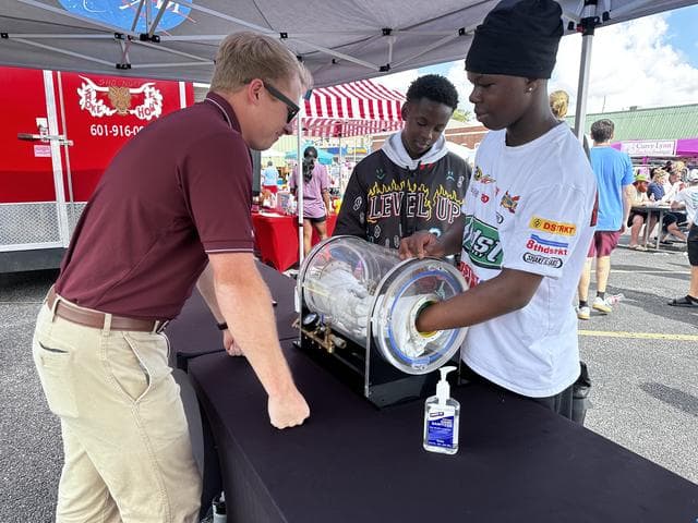 NASA Attends Picayune Street Fair