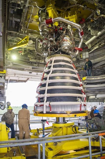NASA image: NASA Stennis Teams Install New Production RS-25 Engine for Upcoming Hot Fire