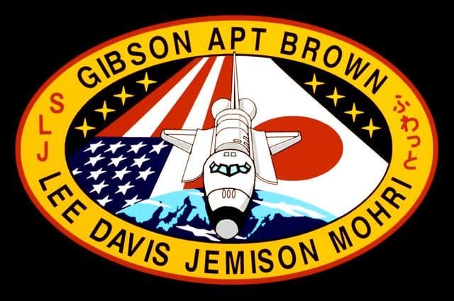 NASA image: STS-47 Endeavour, Orbiter Vehicle (OV) 105, crew insignia