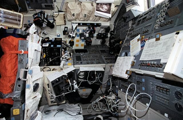 NASA image: Aft flight deck of Columbia during STS-62