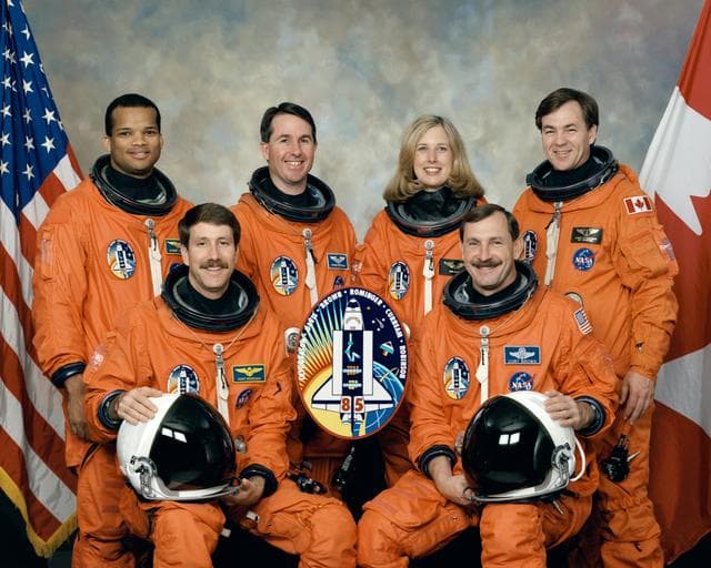 STS-85 Official crew portrait
