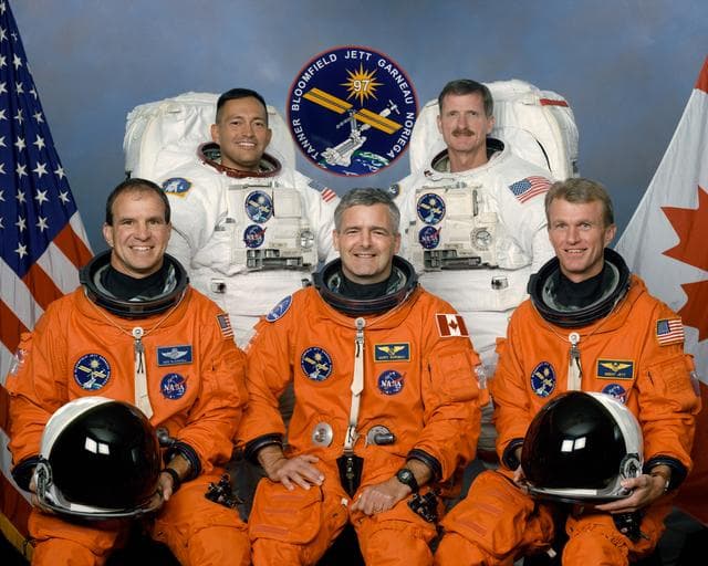 NASA image: STS097-S-002