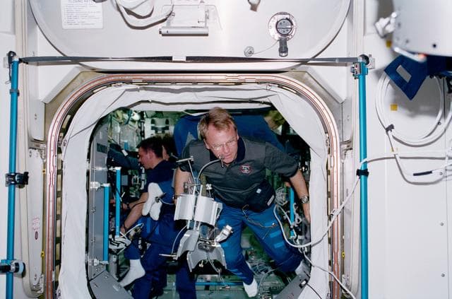 NASA image: STS-102 crewmember activity in the ISS