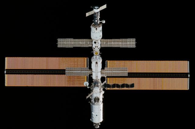 NASA image: View of the ISS during rendezvous