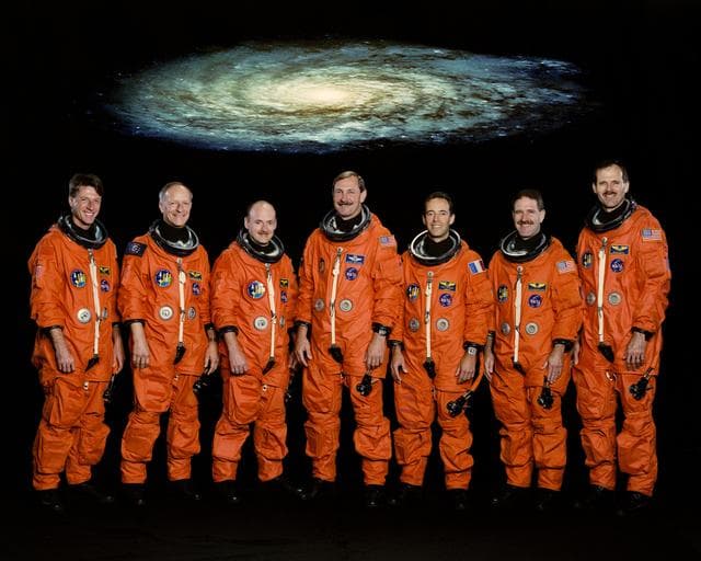 NASA image: STS103-S-002