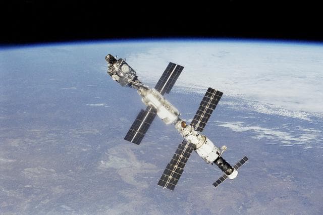 NASA image: Flyaround view of the ISS taken from Atlantis during STS-106