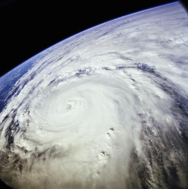 NASA image: Typhoon Saomai taken from Atlantis during STS-106