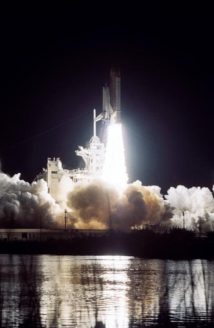 NASA image: STS113-S-005