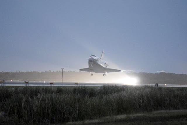 NASA image: STS-116 Landing