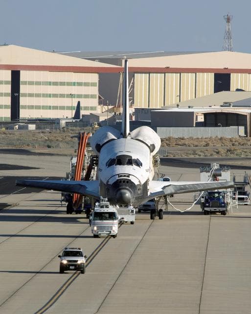 NASA image: STS-117 landing at Dryden