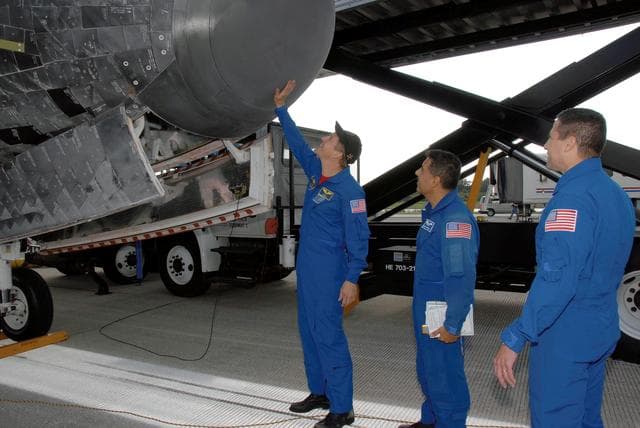 NASA image: STS-120 landing
