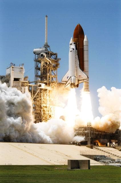 NASA image: STS-121 Launch of the orbiter Discovery